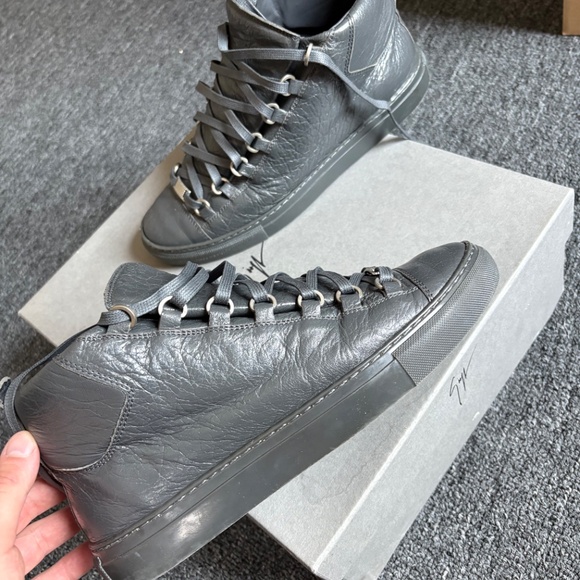 Grey Balenciaga Arena - Picture 3 of 6